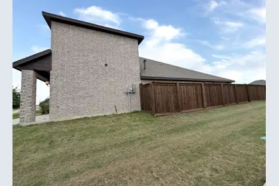 2304 Lonsdale Drive, Mansfield, TX 76084 - Photo 2