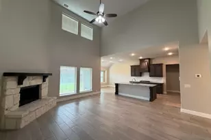 2304 Lonsdale Dr, Mansfield, TX 76084 - Photo 4
