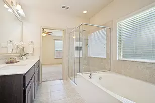 2925 Cedar Ridge Ln, Fort Worth, TX 76177 - Photo 4