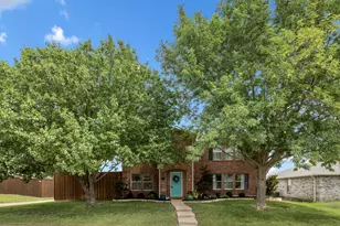 1310 Scottsdale Dr, Wylie, TX 75098 - Photo 2