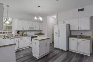 5428 Rolling Green Rd, Arlington, TX 76017 - Photo 14