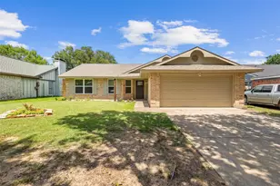 212 Mapleridge Dr, Rockwall, TX 75032 - Photo 1