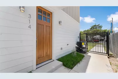 2925 Spruce Valley Lane #310, Dallas, TX 75233 - Photo 2
