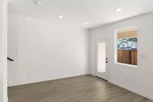 6910 Mission Tejas Dr, Dallas, TX 75228 - Photo 8