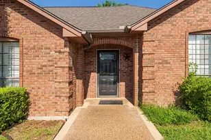 7454 Queensbury Cir, Fort Worth, TX 76133 - Photo 4