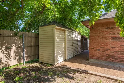 7454 Queensbury Circle, Fort Worth, TX 76133 - Photo 32