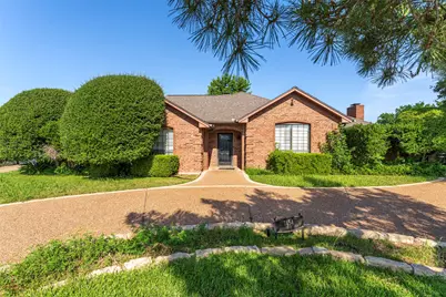 7454 Queensbury Circle, Fort Worth, TX 76133 - Photo 2