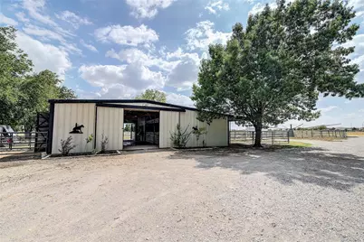 10609 Jackson Road, Krum, TX 76249 - Photo 30