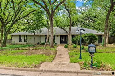 1804 Hillvalley Drive, Arlington, TX 76013 - Photo 2