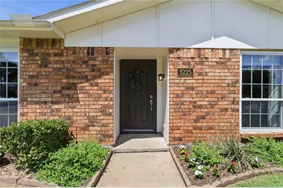 5225 Bartlett Drive, The Colony, TX 75056 - Photo 2