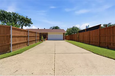 5225 Bartlett Drive, The Colony, TX 75056 - Photo 20