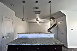 4916 Villas Dr, Sanger, TX 76266 - Photo 4