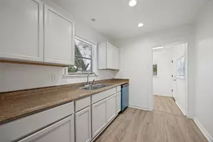 1515 W Sears St, Denison, TX 75020 - Photo 8