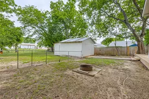 1515 W Sears St, Denison, TX 75020 - Photo 22