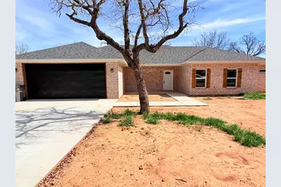 1503 S Rodgers Dr, Graham, TX 76450 - Photo 1