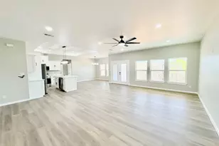 1503 S Rodgers Dr, Graham, TX 76450 - Photo 8