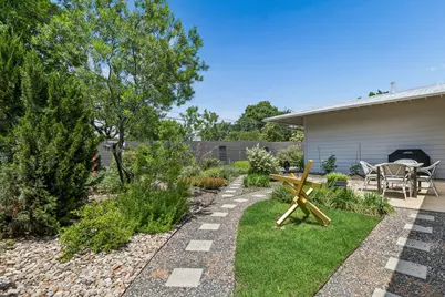 11057 Mandalay Drive, Dallas, TX 75228 - Photo 30