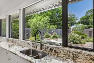 11057 Mandalay Dr, Dallas, TX 75228 - Photo 20