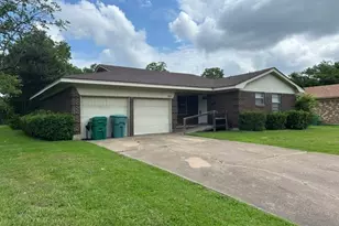 1821 W Belden St, Sherman, TX 75092 - Photo 2