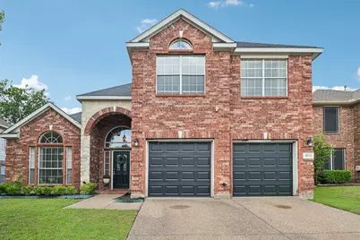 2825 Wales Court, Grand Prairie, TX 75052 - Photo 2