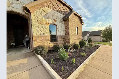 1952 Manzana Way, Burleson, TX 76028 - Photo 2