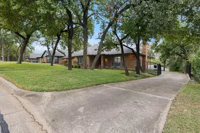 2618 Keystone Drive, Arlington, TX 76006 - Photo 2