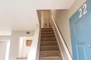1901 N Fitzhugh Ave, Dallas, TX 75204 - Photo 2