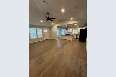 642 Astoria Avenue, Azle, TX 76020 - Photo 4