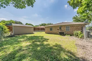 2863 Hitson Ln, Fort Worth, TX 76112 - Photo 6