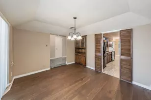 2863 Hitson Ln, Fort Worth, TX 76112 - Photo 10