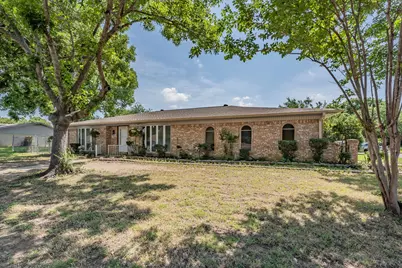 2863 Hitson Lane, Fort Worth, TX 76112 - Photo 4
