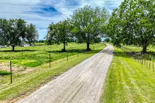 1060 Young Bend Rd, Brock, TX 76087 - Photo 2