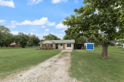 393 County Road 3320, Greenville, TX 75402 - Photo 2