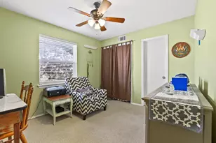 10621 Mapleridge Dr, Dallas, TX 75238 - Photo 26
