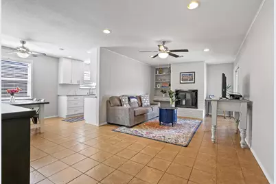 10621 Mapleridge Drive, Dallas, TX 75238 - Photo 12