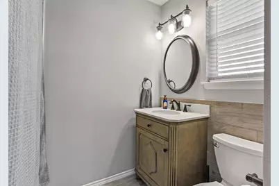 10621 Mapleridge Drive, Dallas, TX 75238 - Photo 16