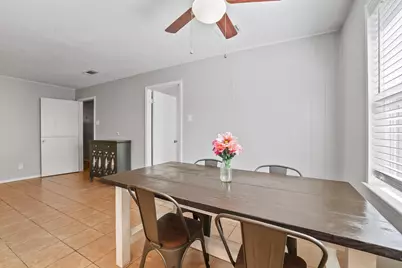 10621 Mapleridge Drive, Dallas, TX 75238 - Photo 12