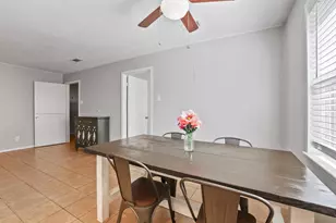 10621 Mapleridge Dr, Dallas, TX 75238 - Photo 12