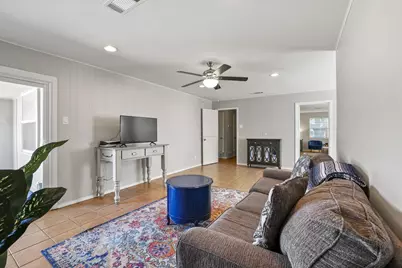 10621 Mapleridge Drive, Dallas, TX 75238 - Photo 14