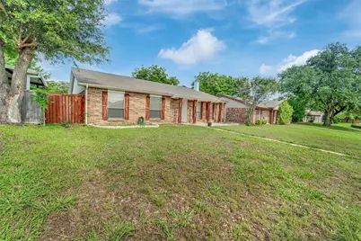 5517 Wyrick Lane, Garland, TX 75044 - Photo 2