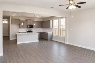 270 Irish Moss Dr, Fort Worth, TX 76052 - Photo 2