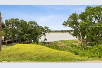 4547 N Shore Drive, The Colony, TX 75056 - Photo 4