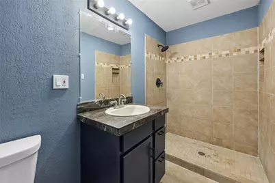 821 Travis Street, Garland, TX 75040 - Photo 22