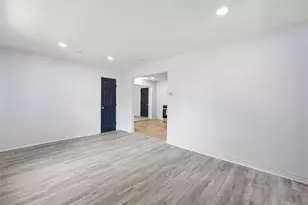 821 Travis St, Garland, TX 75040 - Photo 6