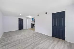 821 Travis St, Garland, TX 75040 - Photo 14