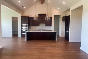 221 Marie Ln, Waxahachie, TX 75167 - Photo 4