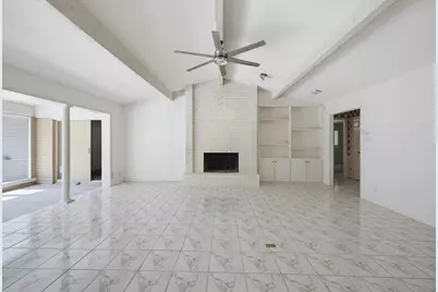 21 Crosslands Road, Benbrook, TX 76132 - Photo 8