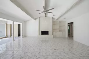 21 Crosslands Rd, Benbrook, TX 76132 - Photo 8