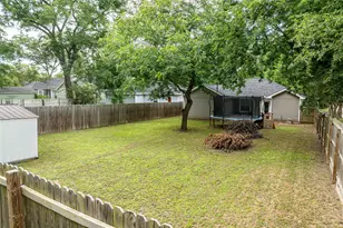 231 W Murray St, Denison, TX 75020 - Photo 24