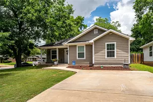 231 W Murray St, Denison, TX 75020 - Photo 2